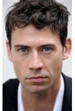 Адам Рэйнер