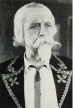 Брюс Ковингтон