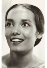 Анна Кашфи