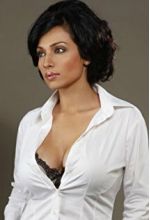 Fllora Saini