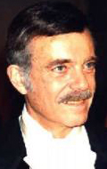 Луис Бассели