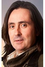 Оливер Нил