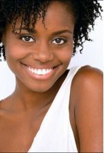 Den&eacute;e Benton