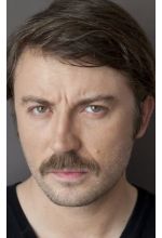 Tolga G&uuml;le&ccedil;