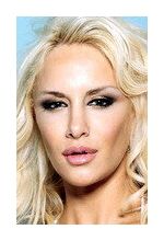 Лучана Салазар