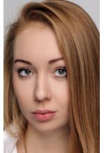 Анна Стурова