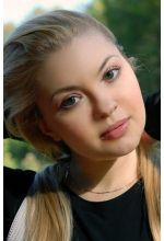 Анна Махова
