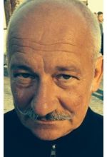 Константин Мельников
