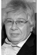 Кирилл Разлогов