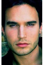Zachary Laoutides