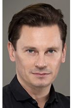 Nicholas Riesbeck
