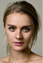 Elle McAlpine