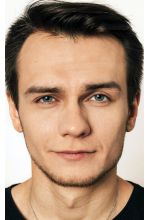 Антон Ефремов