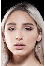 Абелла Дейнджер