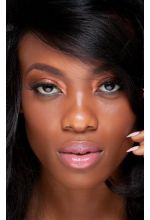 Avionne Mark
